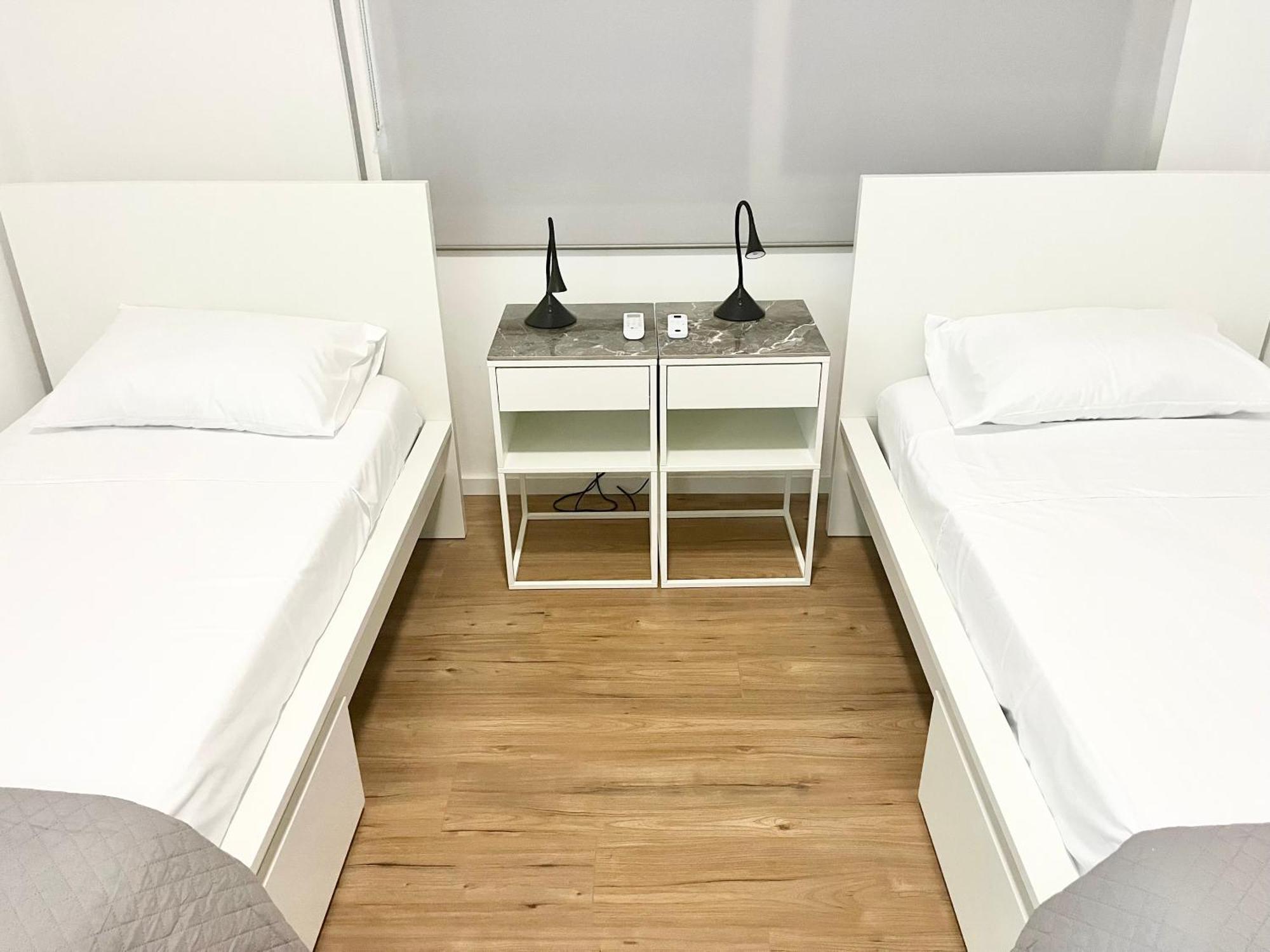 Modern Apartment Near Mckenzie Beach Larnaca Exterior photo